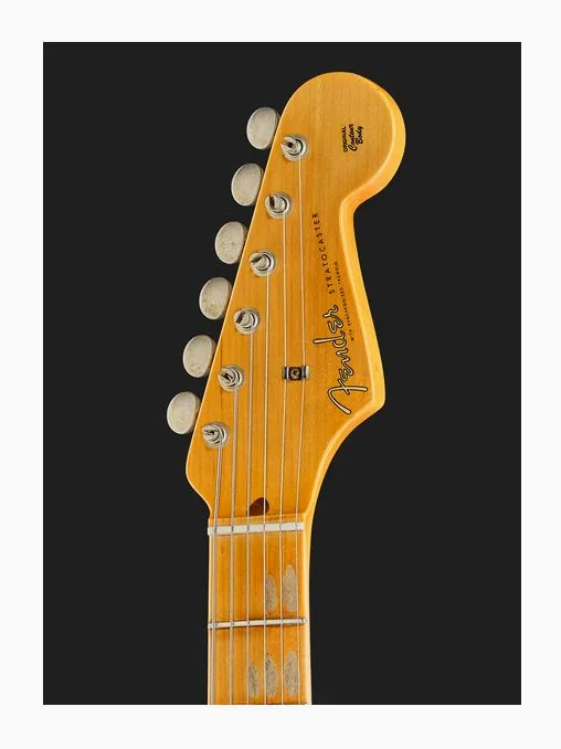Fender 56 Strat Relic Aged Black LTD, paletta con meccaniche e logo
