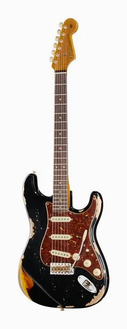 Fender 61 Strat Heavy Relic AB fotografato frontalmente