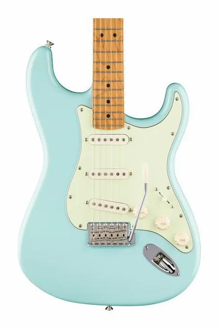 Fender Am Pro Clsc Strat RMN DPB, paletta con meccaniche e logo