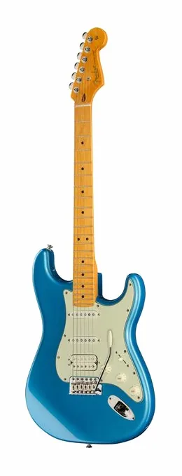 Fender Am Pro Clsc Strat HSS MN FLPB inquadrato di fronte su sfondo neutro