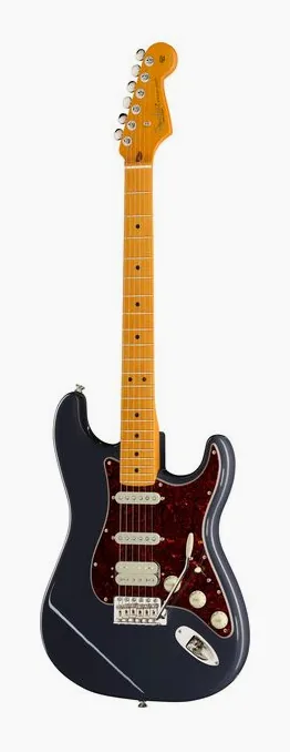 Fender Am Pro Clsc Strat HSS MN FBLK visto di fronte