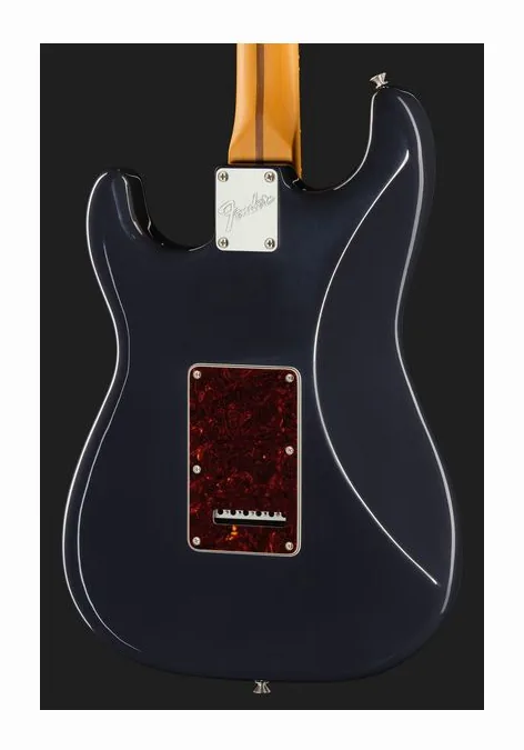 Fender Am Pro Clsc Strat RW FBLK, curve del body viste dall'alto