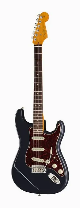 Fender Am Pro Clsc Strat RW FBLK in primo piano frontale