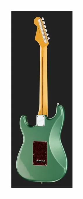 Fender Am Pro Clsc Strat RW FSGM, curve del body viste dall'alto