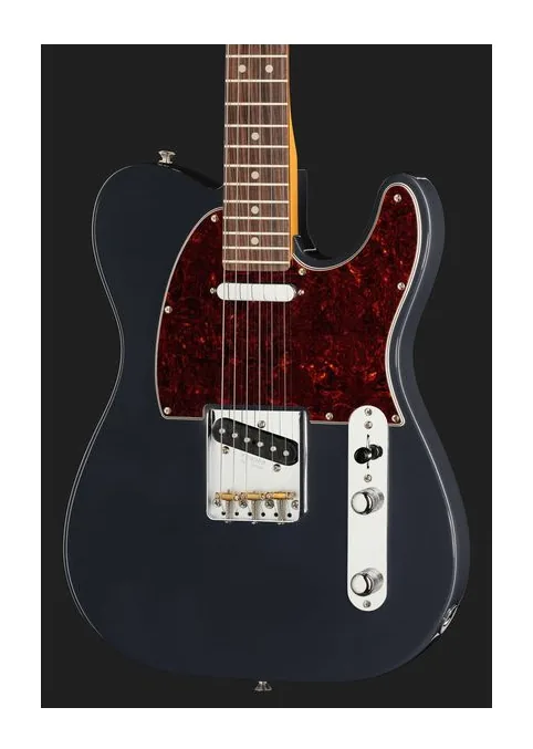 Fender Am Pro Clsc Tele RW FBLK, corpo e verniciatura in primo piano