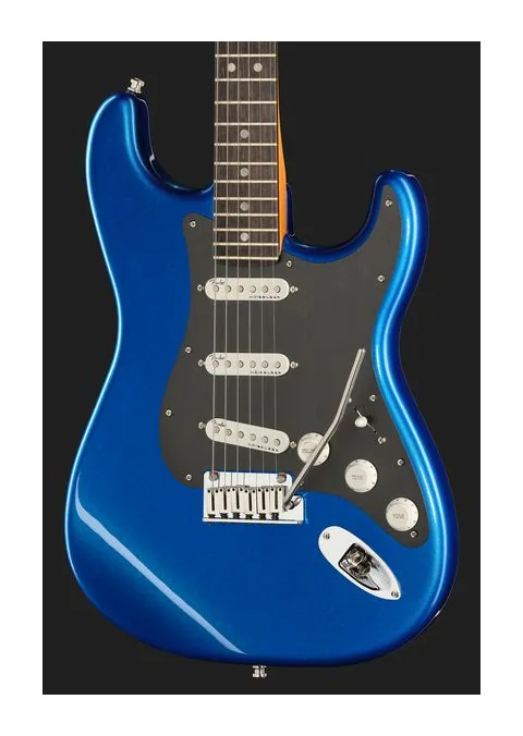 Fender Am Ultra II Strat EB NBL, curve del body viste dall'alto
