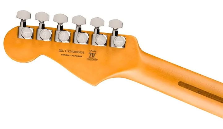 Fender Am Ultra II Strat EB UBST, ponte e meccaniche di intonazione