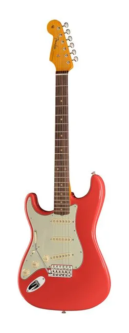 Fender AV II 61 STRAT LH RW FRD in primo piano frontale
