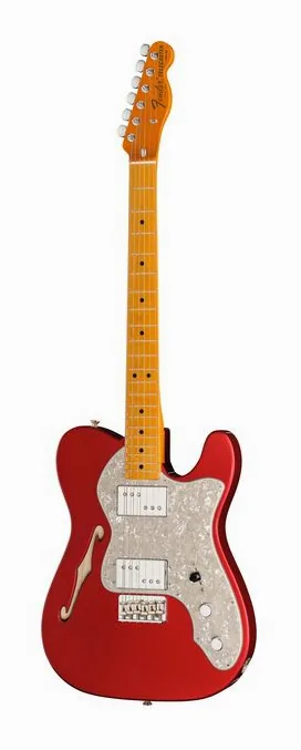 Fender AV II 72 Tele Thinline MN CAR inquadrato di fronte su sfondo neutro