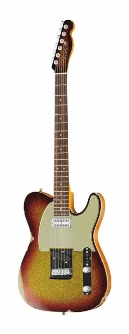 Fender Custom Tele 3TSB Sparkle Relic inquadrato di fronte su sfondo neutro