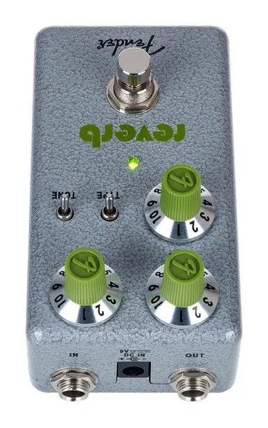 Fender Hammertone Reverb, connettori sul retro dell'unita