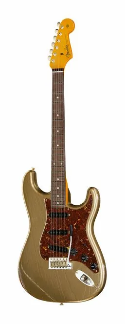 Fender LTD Roasted Strat Relic SG fotografato frontalmente