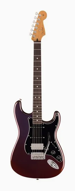 Fender Player II Strat HSS RW CHM inquadrato di fronte su sfondo neutro