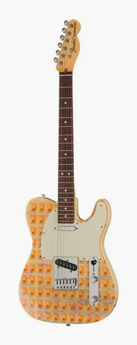 Fender Stamp Collection Tele Macedon inquadrato di fronte su sfondo neutro