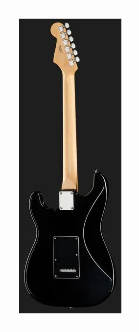 Fender Standard Strat HSS LRL BPG BLK, profilo laterale del corpo
