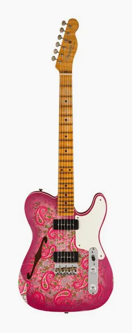 Fender Tele Dual P90 Pink Paisley inquadrato di fronte su sfondo neutro