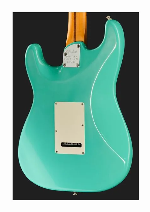 Fender Ultra Luxe 60s Strat HSS SFMG, curve del body viste dall'alto