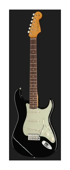 Fender Vintera III E 60s Strat BLK, curve del body viste dall'alto