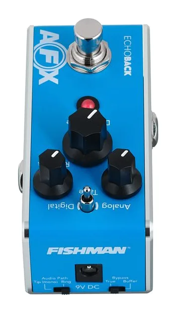 Fishman AFX EchoBack Mini Delay, footswitch in primo piano