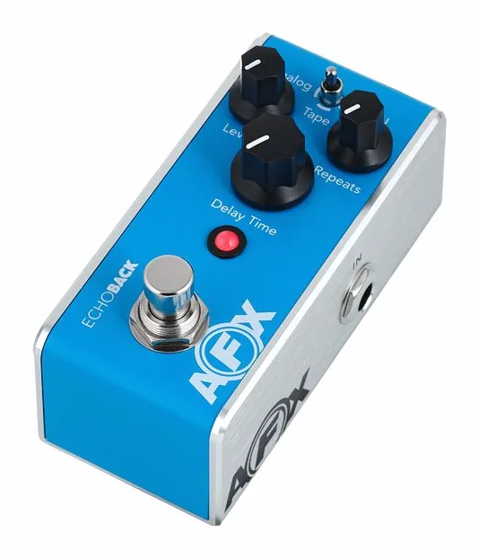 Fishman AFX EchoBack Mini Delay in primo piano frontale