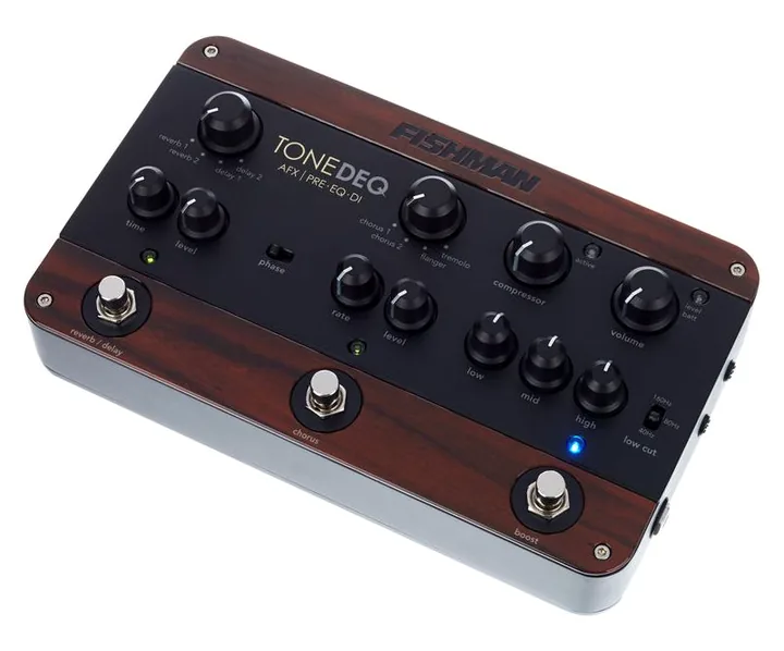 Fishman Tone AFX DEQ fotografato frontalmente