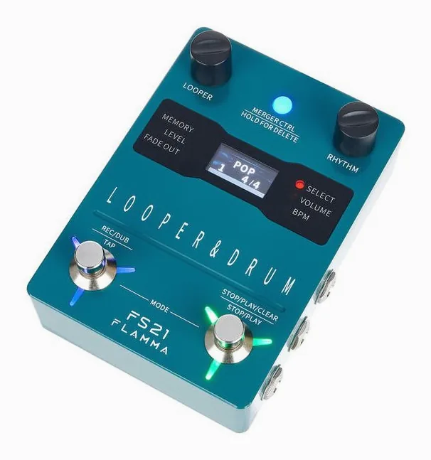 Flamma FS21 Looper/Drum Machine inquadrato di fronte su sfondo neutro