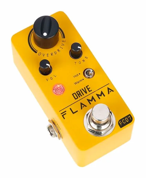 Flamma FC07 Overdrive, footswitch in primo piano
