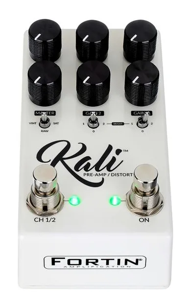 Fortin Kali Pedal Distortion, ingressi e uscite laterali