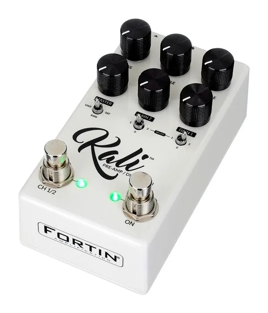 Fortin Kali Pedal Distortion inquadrato di fronte su sfondo neutro