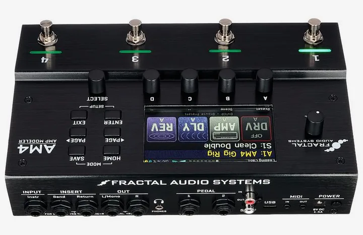 Fractal Audio AM4 Amp Modeller, footswitch e ingressi sul retro