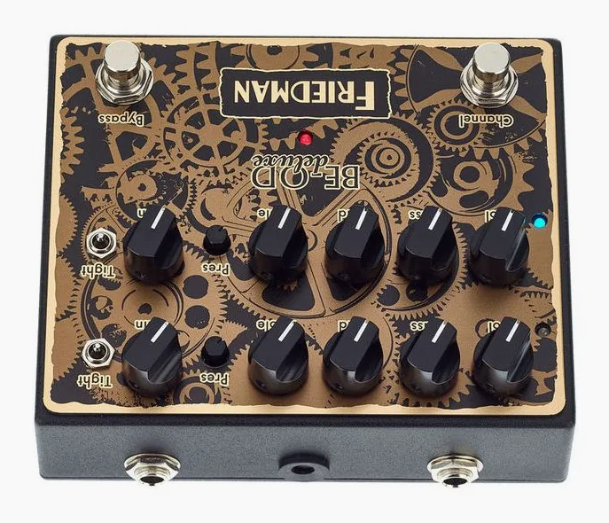 Friedman BE-OD Deluxe Overdrive Ltd., footswitch in primo piano