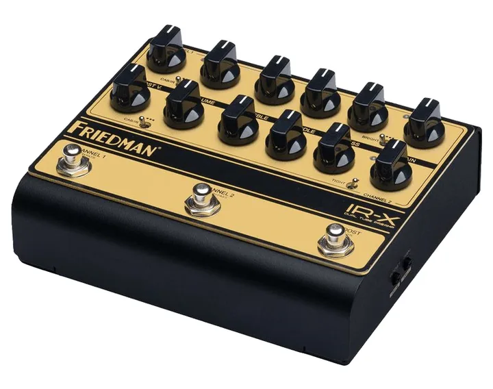 Friedman IR-X Dual Tube Preamp fotografato frontalmente