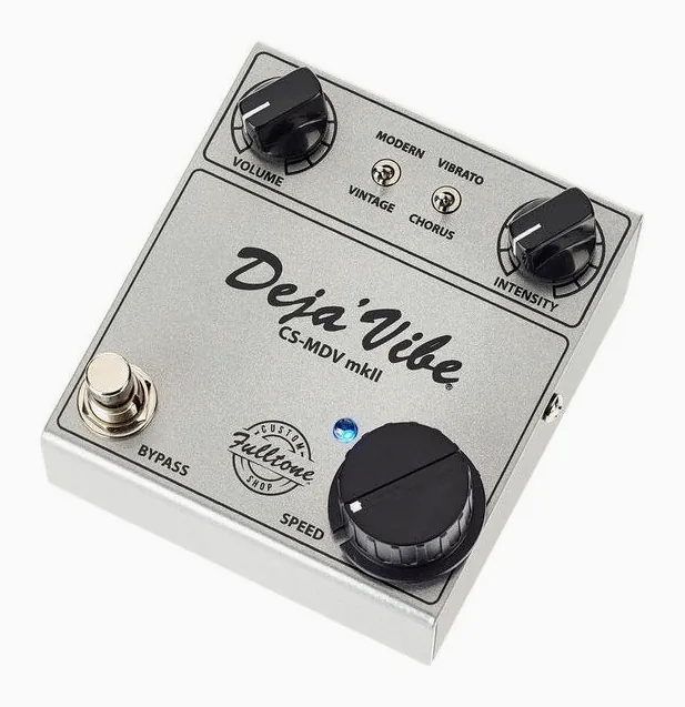 Fulltone Mini Deja Vibe MK 2 in primo piano frontale