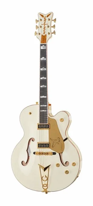 Gretsch G6136-55VS White Falcon inquadrato di fronte su sfondo neutro