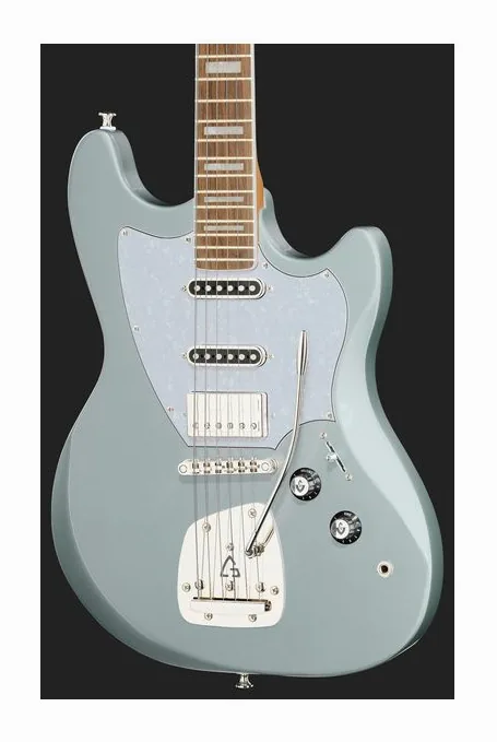 Guild Surfliner Deluxe Glacier Blue, corpo e verniciatura in primo piano