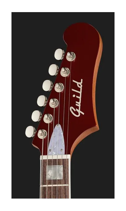 Guild Surfliner Deluxe Scarlett Red, manico e tastiera visti di lato