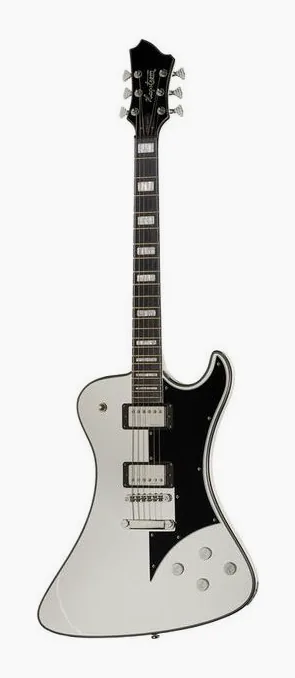 Hagstrom Fantomen White inquadrato di fronte su sfondo neutro