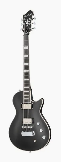 Hagstrom Ultra Max Black Satin inquadrato di fronte su sfondo neutro