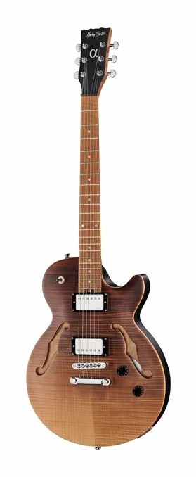 Harley Benton Aeolus Frost Flame inquadrato di fronte su sfondo neutro