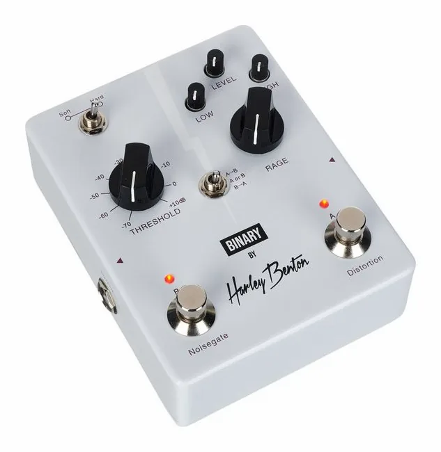 Harley Benton Binary, ingressi e uscite laterali