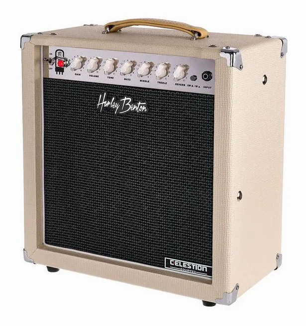 Harley Benton TUBE15 Celestion in primo piano frontale