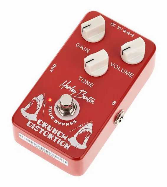 Harley Benton Crunch Distortion in primo piano frontale