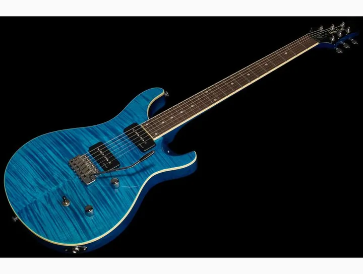 Harley Benton CST-24T P90 Ocean Flame w/Case, paletta con meccaniche e logo