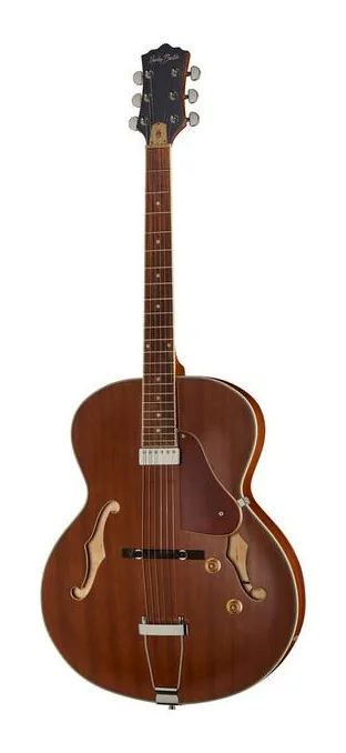 Harley Benton Custom Line Manhattan-Standard inquadrato di fronte su sfondo neutro
