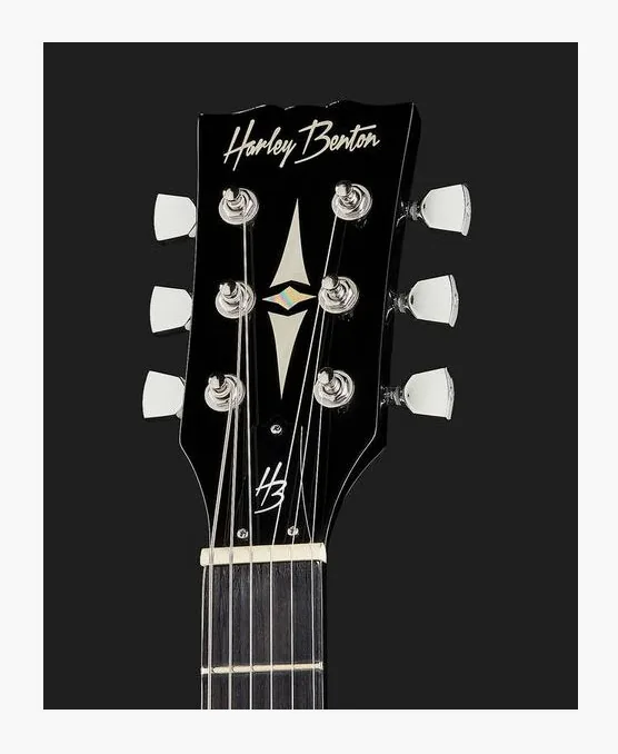 Harley Benton DC-200 BK Student Series, corpo e verniciatura in primo piano