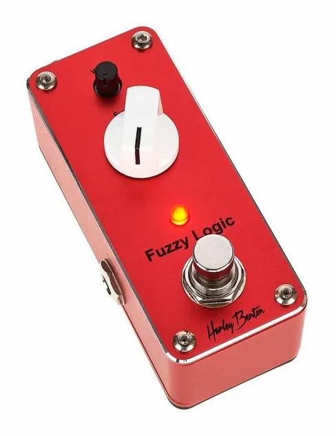 Harley Benton MiniStomp Fuzzy Logic, connettori sul retro dell'unita