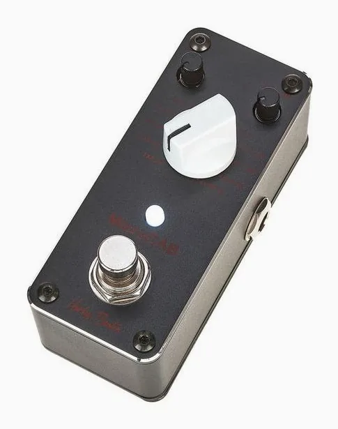 Harley Benton MiniStomp MicroCAB fotografato frontalmente