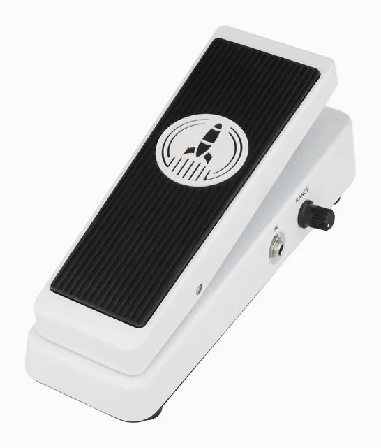 Harley Benton Space Volume inquadrato di fronte su sfondo neutro