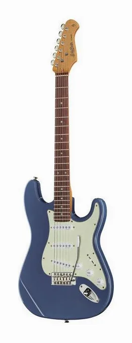 Harley Benton ST-62CC Lake Placid Blue fotografato frontalmente