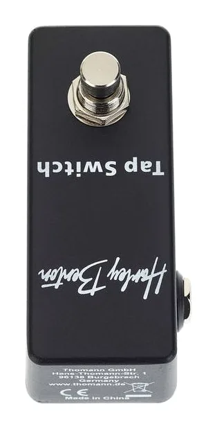 Harley Benton Tap Tempo Switch, footswitch in primo piano